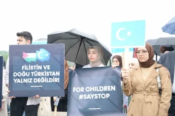Üniversite öğrencilerinden Filistin ve Doğu Türkistan’a sessiz destek
