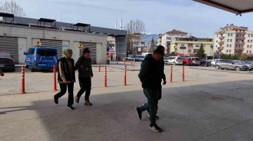 Bursa’da uyuşturucu taciri sevgililer yakalandı
