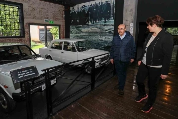 Bursa Valisi Demirtaş'tan Anadolu Arabaları Müzesi'ne ziyaret 