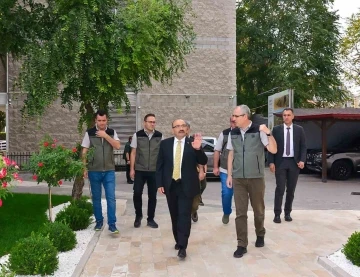 Vali Ustaoğlu, Orman Bölge Müdüründen brifing aldı
