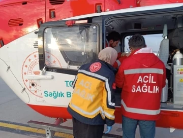 Van’da ambulans helikopter 58 yaşındaki hasta için havalandı
