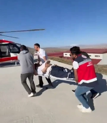 Van’da ambulans helikopter 64 yaşındaki hasta için havalandı
