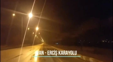 Van polisinden sürücülere, yol durumu hakkında videolu bilgilendirme

