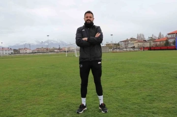 Vanspor FK kalecisi Haydar Yılmaz, Şenol Güneş’in rekorunu kırdı
