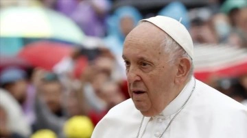 Vatikan: Sağlık operasyonunun ardından Papa'nın durumu iyi