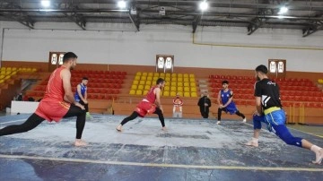 Wushu Milli Takımı, Dünya Şampiyonası'na hazırlanıyor