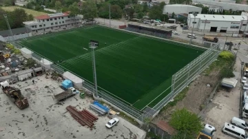 Yakup Altun Stadı’nda sentetik çim seriliyor
