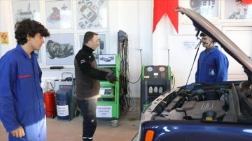 Yalova'da kurulan meslek lisesi elektrikli araç sektörüne kalifiye eleman yetiştirecek
