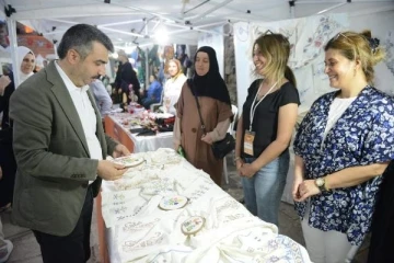 Yıldırım İlçe Belediyesininin,  ‘El Emekleri Festivali' büyük ilgi gördü