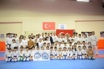 Yıldırımlı sporcular Bursa ve Türkiye'yi temsil edecek 