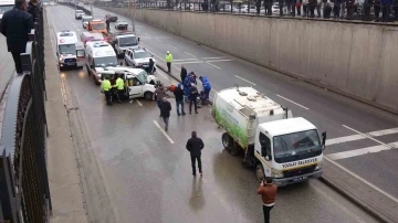 Yozgat’ta çöp toplama aracına çarpan hafif ticari araç sürücüsü yaralandı

