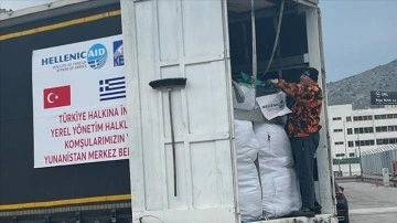 Yunan halkının Türkiye'deki depremzedeler için topladığı yardım malzemesi yola çıktı