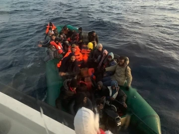 Ölüme terk edilen 39 kaçak göçmen kurtarıldı