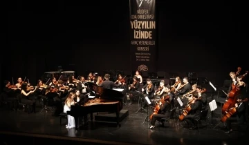 “Yüzyılın izinde genç yetenekler” konseri mest etti
