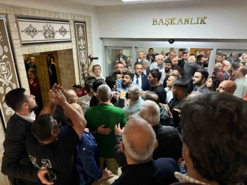 Zonguldak Belediyesi’nde devir teslim töreni sonrası arbede
