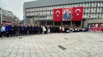 Zonguldak’ta temsili Vali koltuğa oturdu
