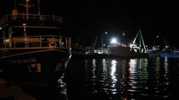 Zonguldak'ta balıkçılar  &quot;Vira bismillah&quot; diyerek denize açıldı
