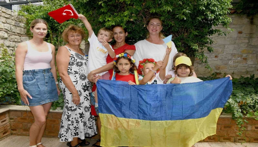 Ukraynalı çocuklar için iki belediye başkanı el ele verdi