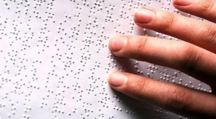 Braille alfabesi ve yazı kabartma artık hastanelerde