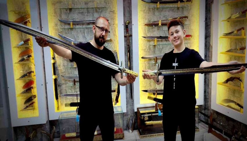 Bursa'da altından kılıç yapıp yurt dışına satıyor
