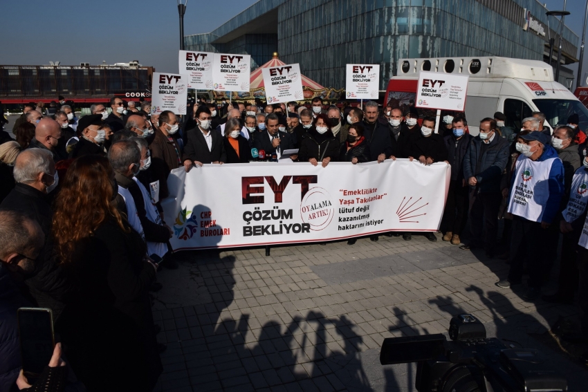 CHP, Bursa'da  EYT'liler için sokağa çıktı