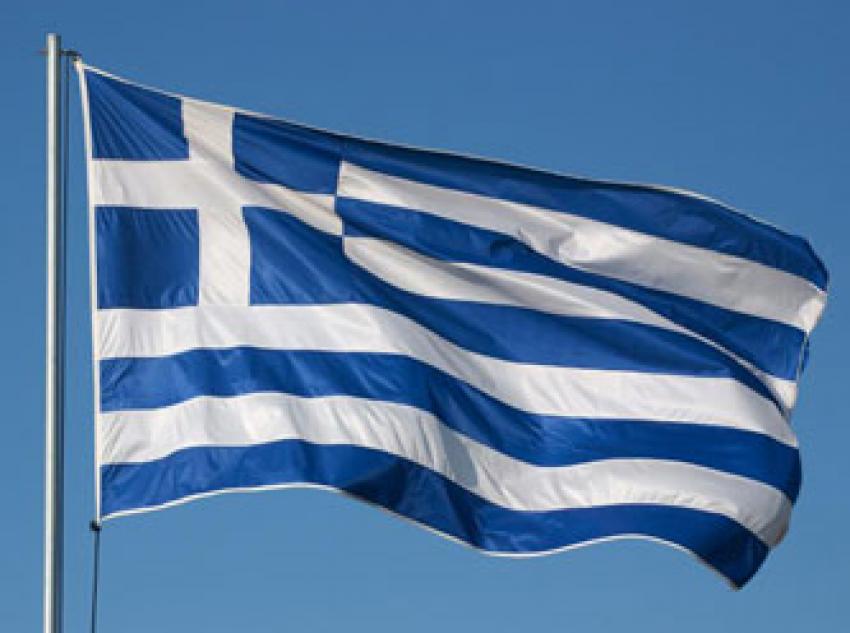 Yunanistan'da risk büyüyor